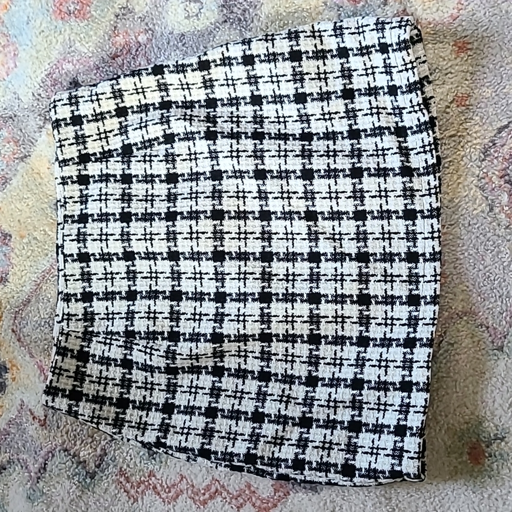 Tweed skirt